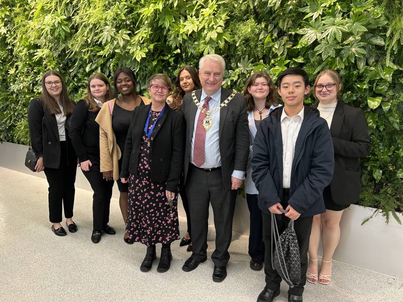 COPC students with Deputy Lord Mayor Gerald Vernon Jackson 