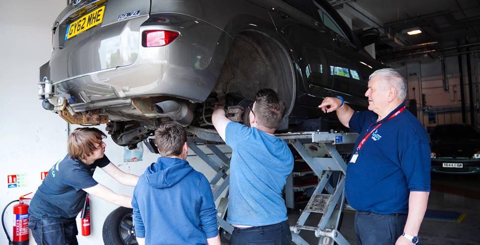 Level 3 Diploma in Light Vehicle Maintenance and Repair Principles (Part-time)