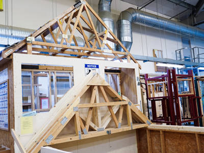 Roofing structures in a carpentry classroom 